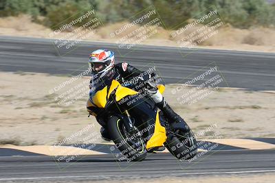 media/Nov-16-2025-Race Pace (Sun) [[8c5fa54630]]/Non Verified Riders (1st 20 Minutes)/2-Turn 10 (1010am)/